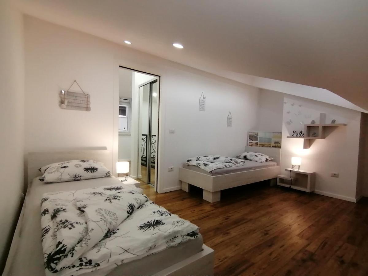Apartmani Kiko Porec Ngoại thất bức ảnh