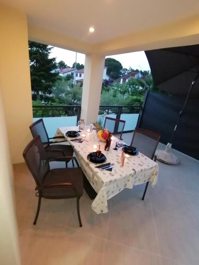 Apartmani Kiko Porec Ngoại thất bức ảnh